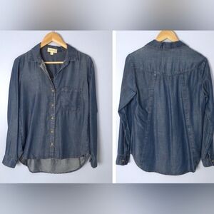 Cloth & Stone Blue Button-Up Denim Top